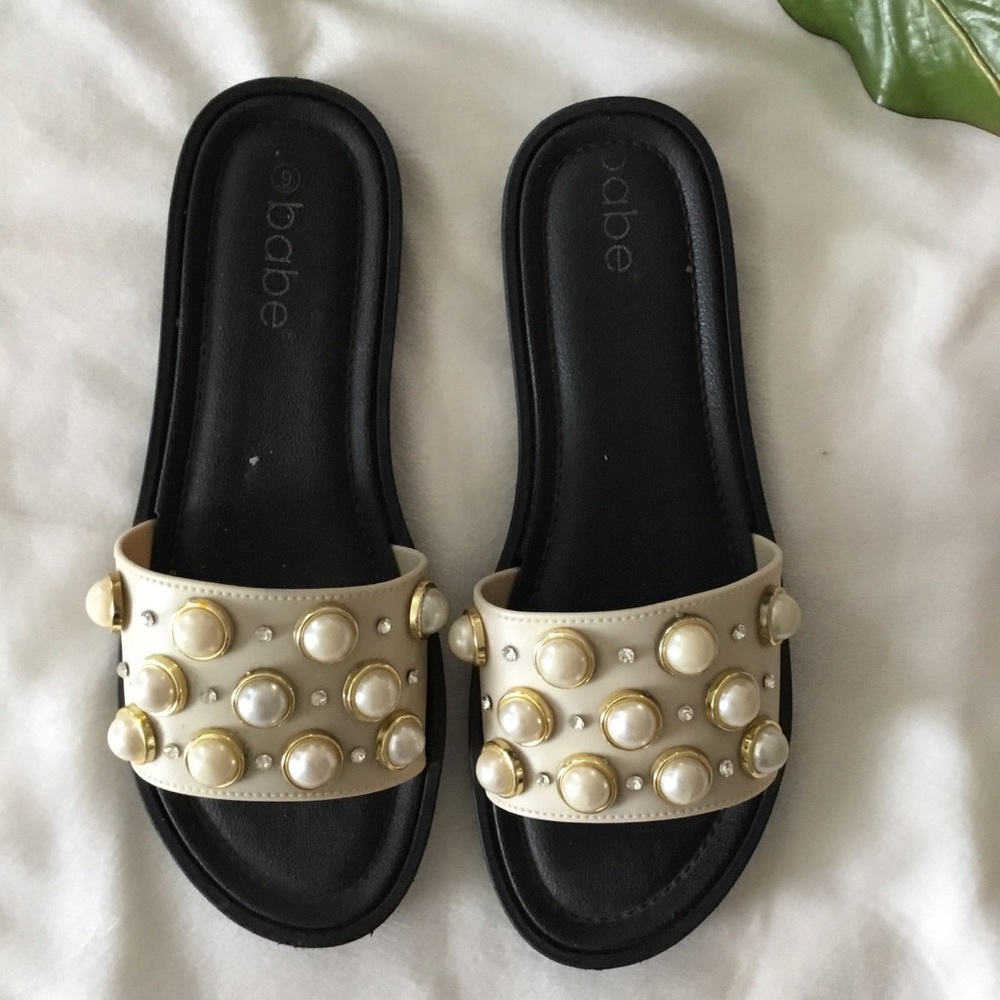 Babe Pearl Beed Sandals